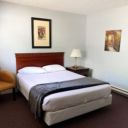 The Fort Nashwaak Motel Fredericton Exterior foto